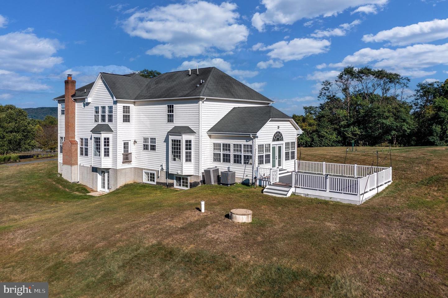 11571 MICA PL, LOVETTSVILLE, Virginia 20180, 4 Bedrooms Bedrooms, ,5 BathroomsBathrooms,Residential,For sale,11571 MICA PL,VALO2105232 MLS # VALO2105232
