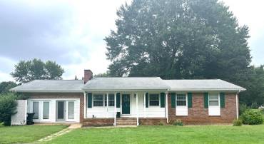 11285 CEDAR AVE, CULPEPER, Virginia 22701, 4 Bedrooms Bedrooms, ,2 BathroomsBathrooms,Residential,For sale,11285 CEDAR AVE,VACU2011408 MLS # VACU2011408