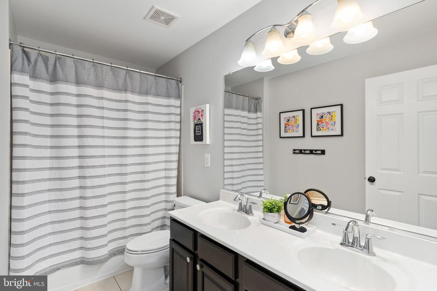 12 ORCHARD LN, STAFFORD, Virginia 22556, 4 Bedrooms Bedrooms, ,3 BathroomsBathrooms,Residential,For sale,12 ORCHARD LN,VAST2042112 MLS # VAST2042112