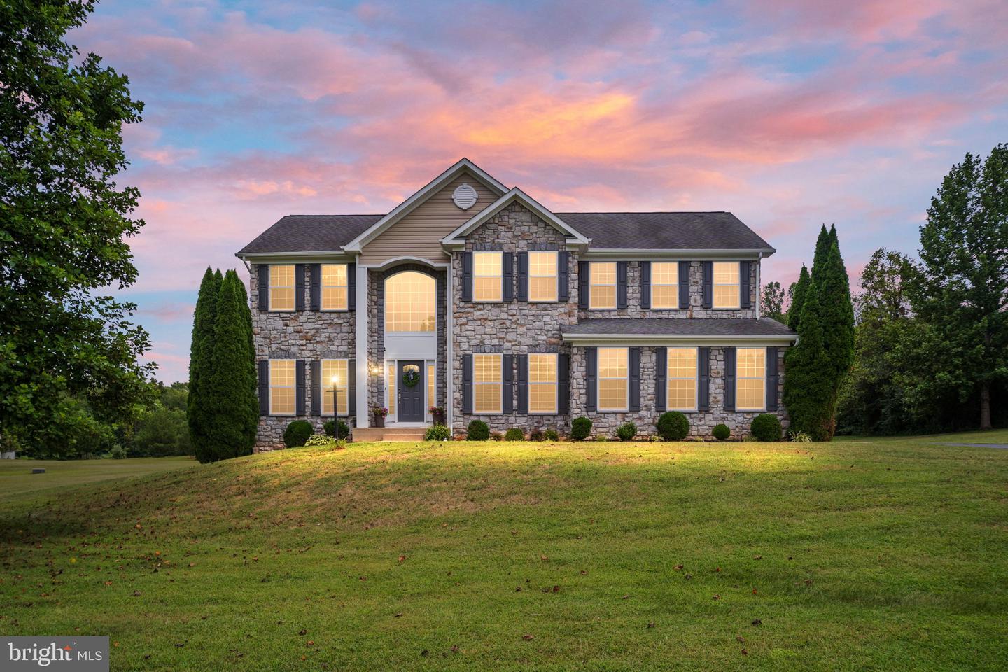 12 ORCHARD LN, STAFFORD, Virginia 22556, 4 Bedrooms Bedrooms, ,3 BathroomsBathrooms,Residential,For sale,12 ORCHARD LN,VAST2042112 MLS # VAST2042112