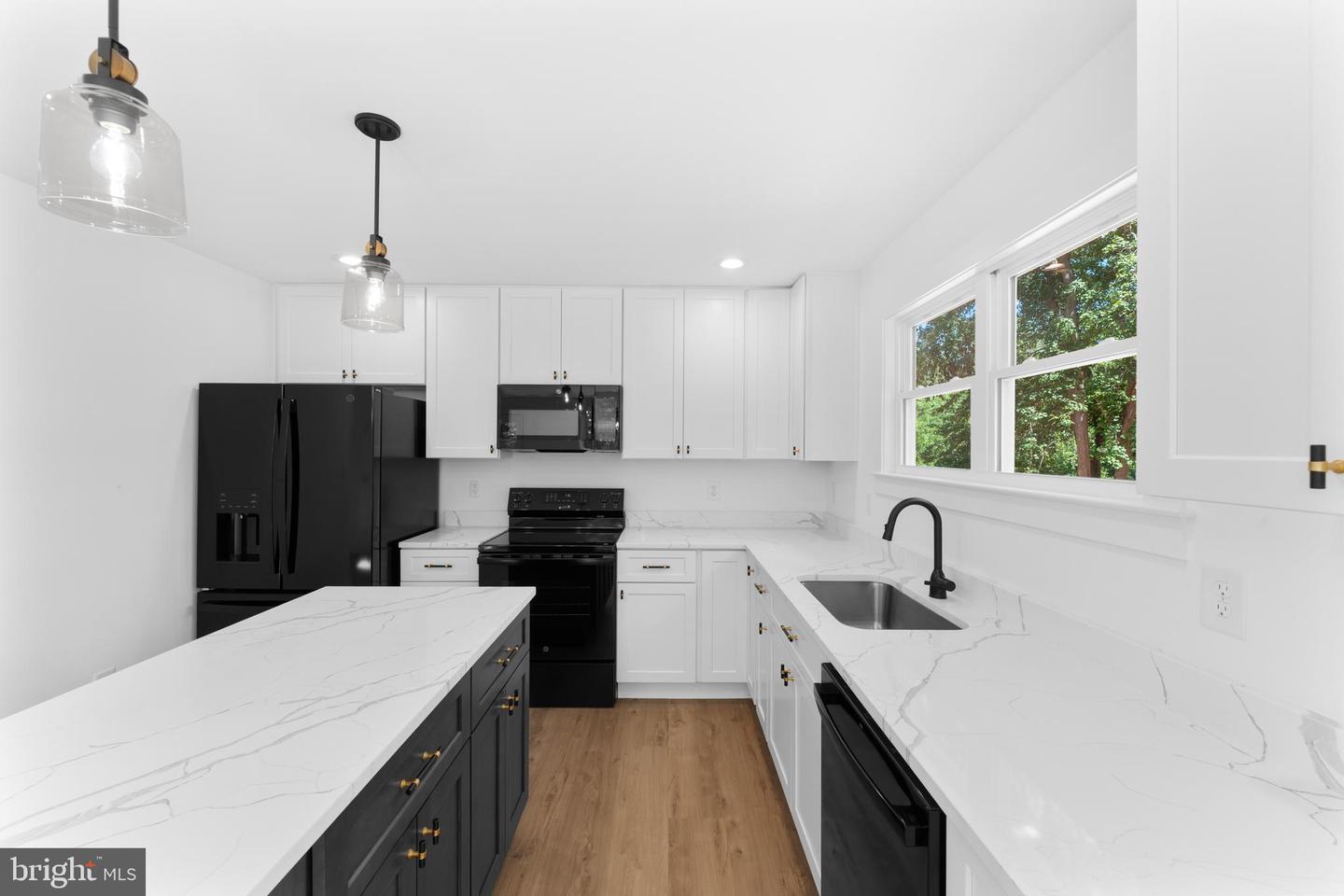 12183 RIXEYVILLE RD, CULPEPER, Virginia 22701, 3 Bedrooms Bedrooms, ,2 BathroomsBathrooms,Residential,For sale,12183 RIXEYVILLE RD,VACU2011412 MLS # VACU2011412