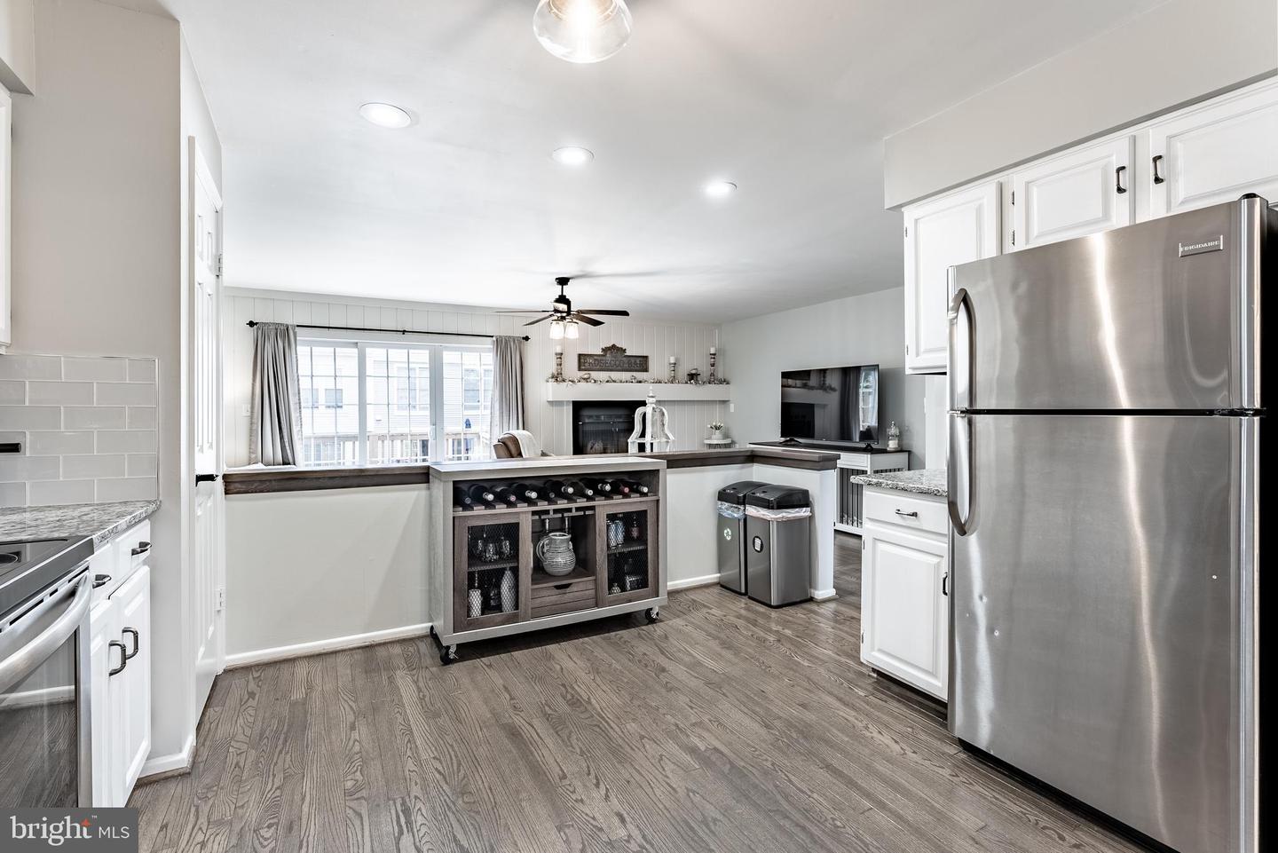3861 ALDER WOODS CT, FAIRFAX, Virginia 22033, 2 Bedrooms Bedrooms, ,2 BathroomsBathrooms,Residential,For sale,3861 ALDER WOODS CT,VAFX2263156 MLS # VAFX2263156