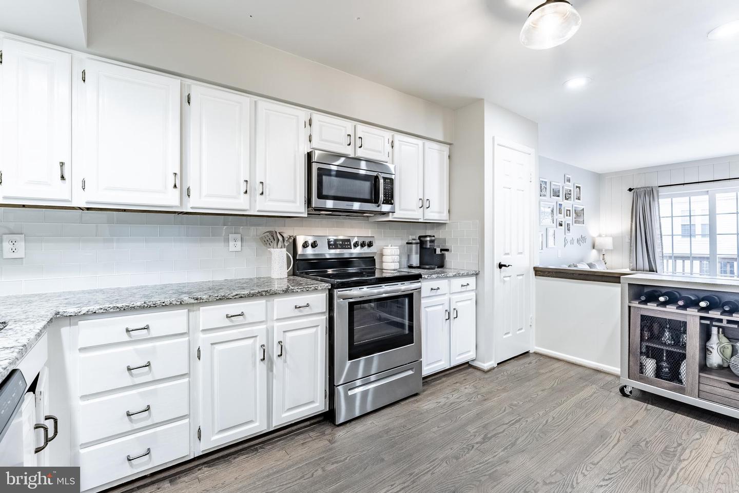3861 ALDER WOODS CT, FAIRFAX, Virginia 22033, 2 Bedrooms Bedrooms, ,2 BathroomsBathrooms,Residential,For sale,3861 ALDER WOODS CT,VAFX2263156 MLS # VAFX2263156