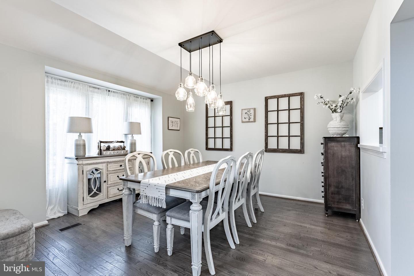 3861 ALDER WOODS CT, FAIRFAX, Virginia 22033, 2 Bedrooms Bedrooms, ,2 BathroomsBathrooms,Residential,For sale,3861 ALDER WOODS CT,VAFX2263156 MLS # VAFX2263156