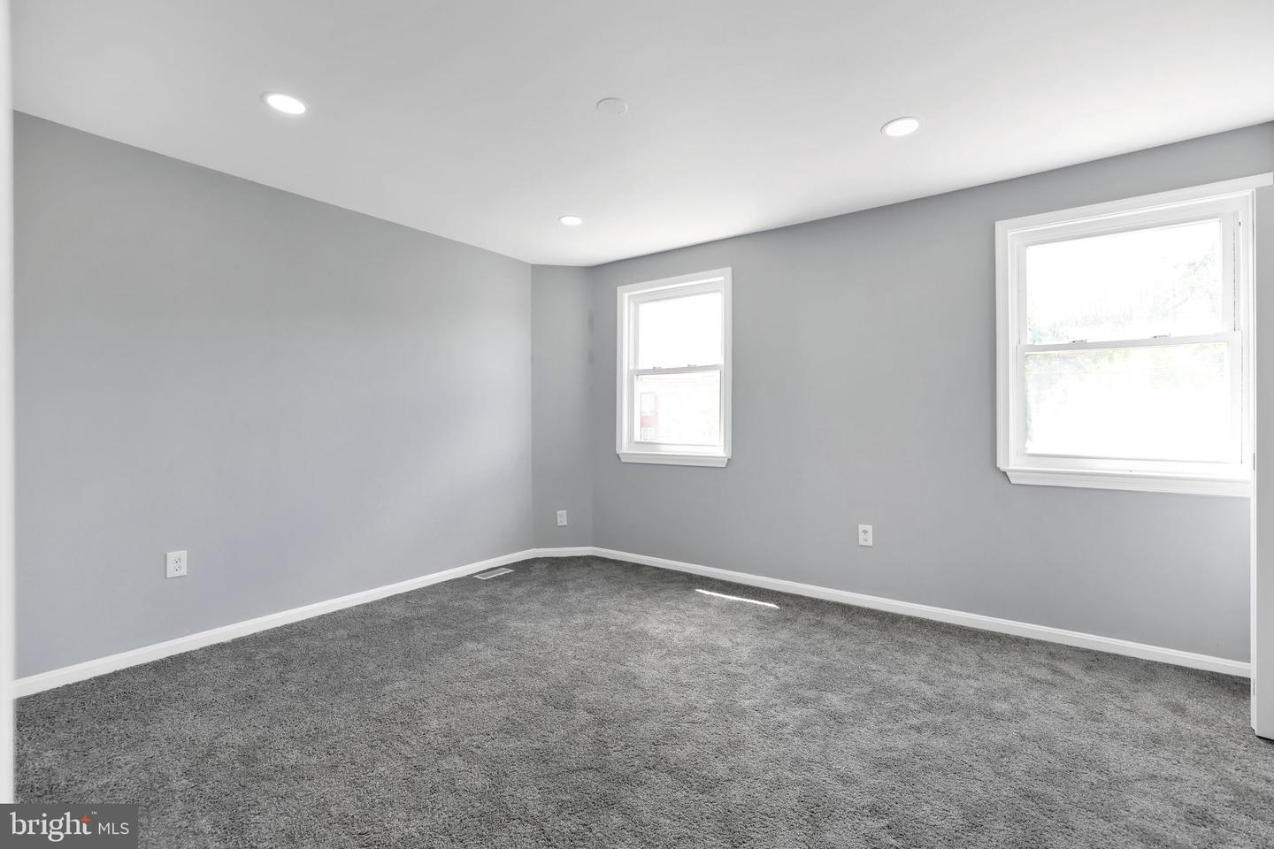 1618 16TH ST SE, WASHINGTON, District Of Columbia 20020, 4 Bedrooms Bedrooms, ,2 BathroomsBathrooms,Residential,For sale,1618 16TH ST SE,DCDC2216722 MLS # DCDC2216722
