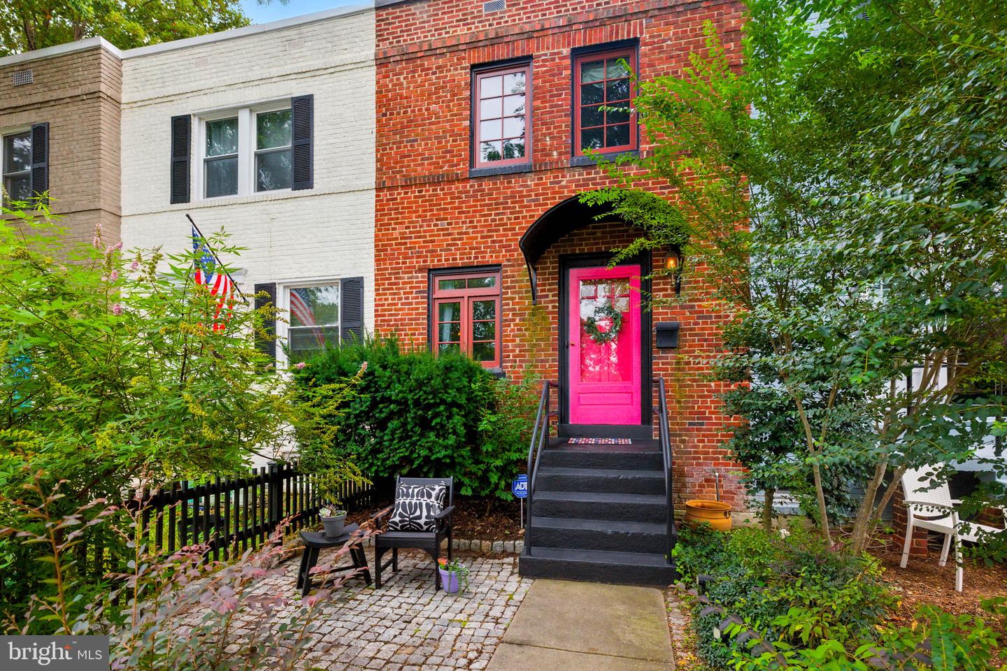 333 MOUNT VERNON AVE, ALEXANDRIA, Virginia 22301, 2 Bedrooms Bedrooms, ,1 BathroomBathrooms,Residential,For sale,333 MOUNT VERNON AVE,VAAX2048990 MLS # VAAX2048990