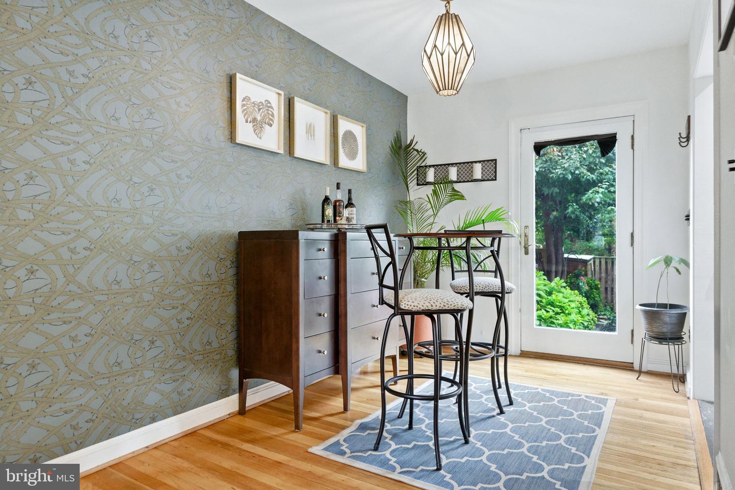 333 MOUNT VERNON AVE, ALEXANDRIA, Virginia 22301, 2 Bedrooms Bedrooms, ,1 BathroomBathrooms,Residential,For sale,333 MOUNT VERNON AVE,VAAX2048990 MLS # VAAX2048990
