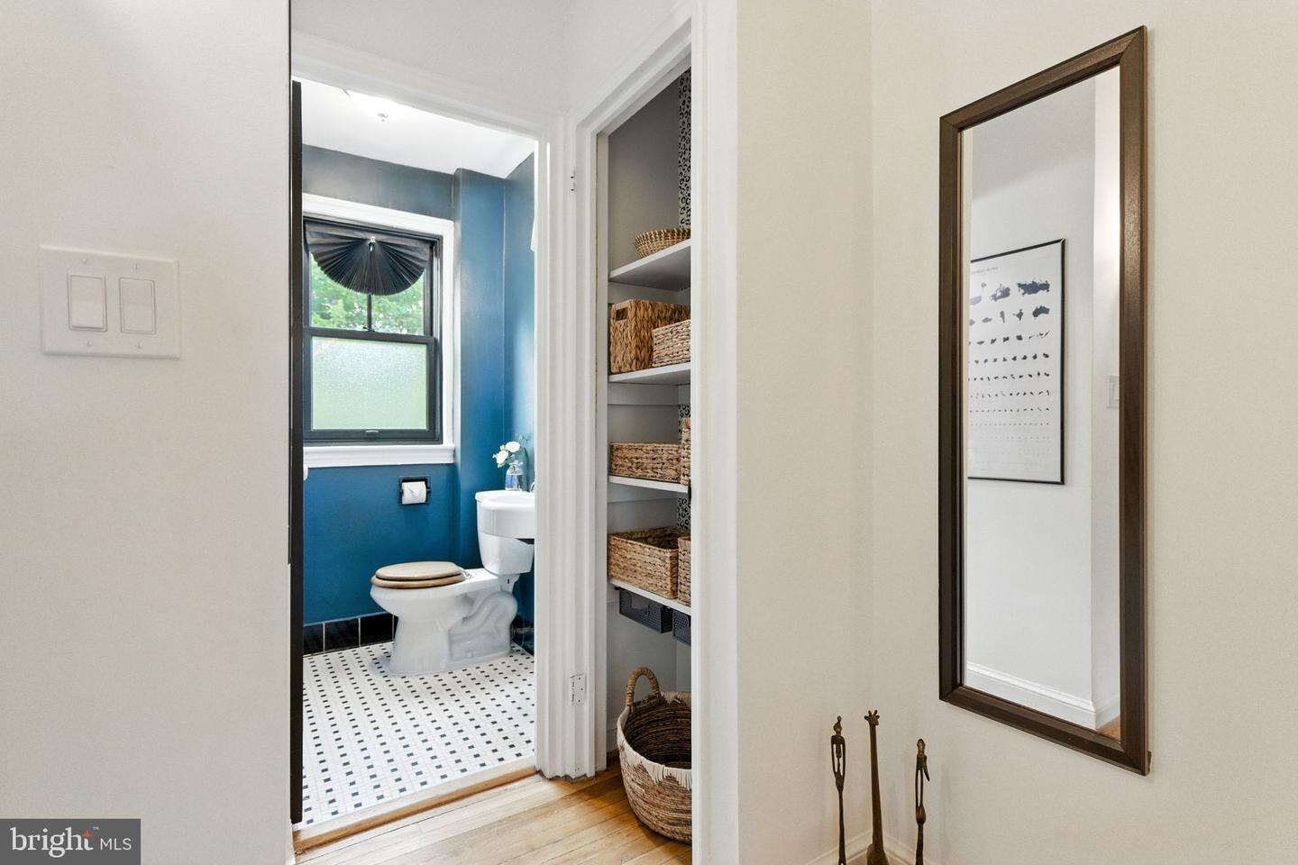 333 MOUNT VERNON AVE, ALEXANDRIA, Virginia 22301, 2 Bedrooms Bedrooms, ,1 BathroomBathrooms,Residential,For sale,333 MOUNT VERNON AVE,VAAX2048990 MLS # VAAX2048990