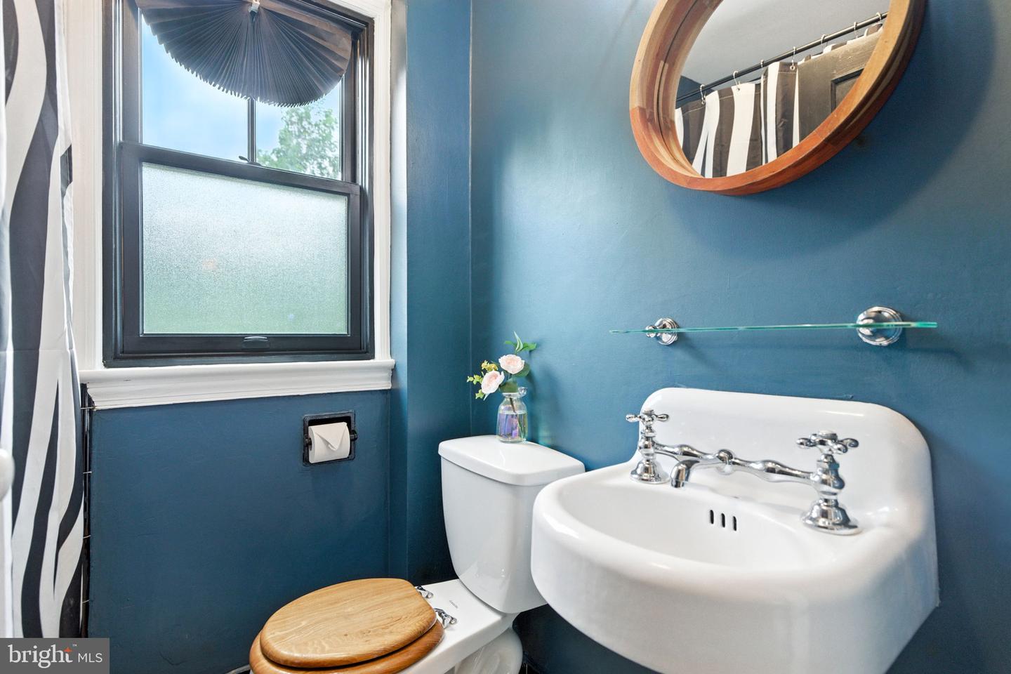 333 MOUNT VERNON AVE, ALEXANDRIA, Virginia 22301, 2 Bedrooms Bedrooms, ,1 BathroomBathrooms,Residential,For sale,333 MOUNT VERNON AVE,VAAX2048990 MLS # VAAX2048990