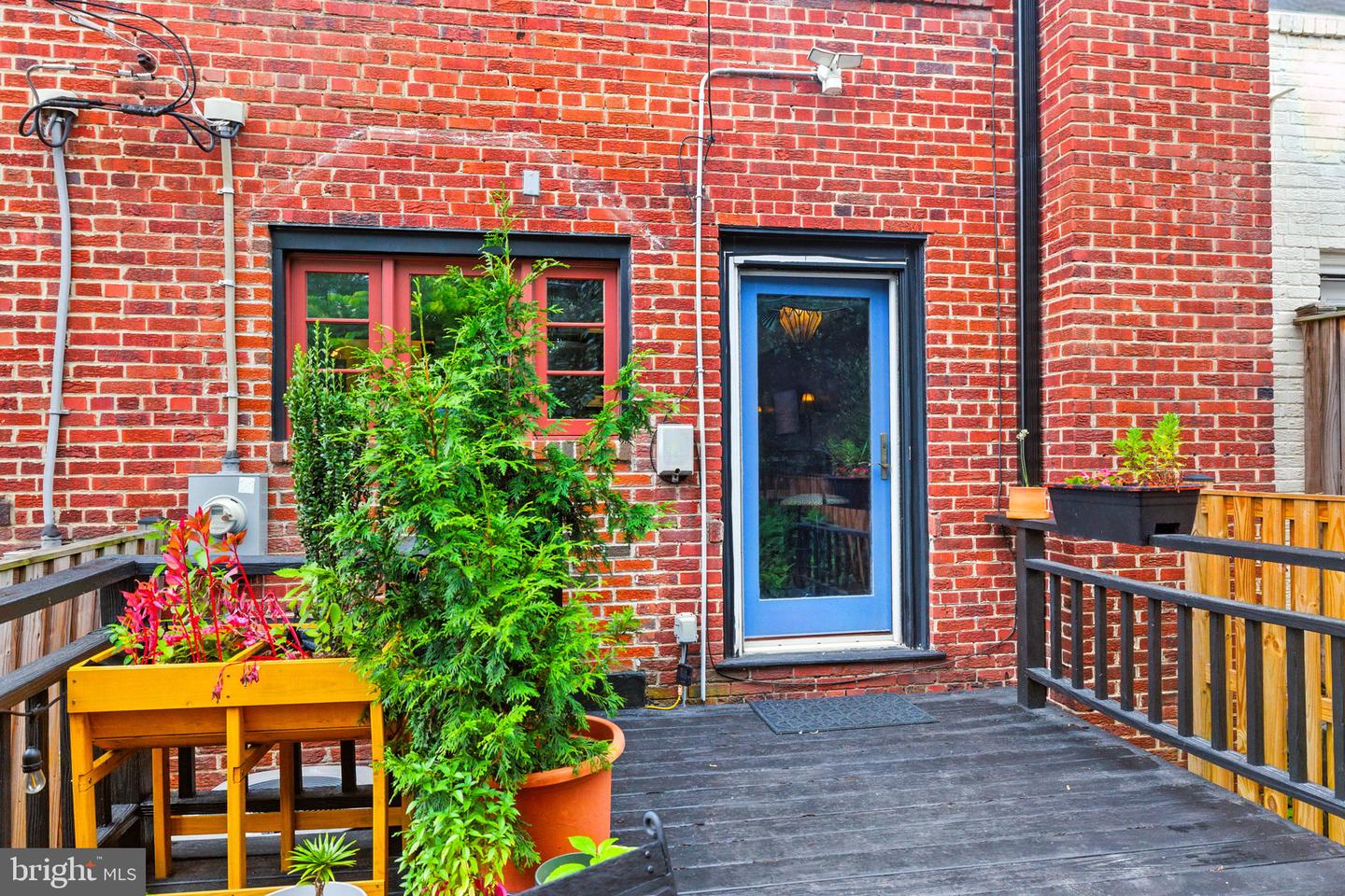 333 MOUNT VERNON AVE, ALEXANDRIA, Virginia 22301, 2 Bedrooms Bedrooms, ,1 BathroomBathrooms,Residential,For sale,333 MOUNT VERNON AVE,VAAX2048990 MLS # VAAX2048990