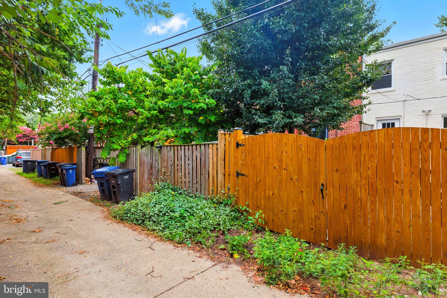 333 MOUNT VERNON AVE, ALEXANDRIA, Virginia 22301, 2 Bedrooms Bedrooms, ,1 BathroomBathrooms,Residential,For sale,333 MOUNT VERNON AVE,VAAX2048990 MLS # VAAX2048990