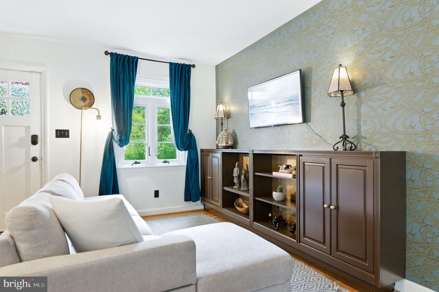 333 MOUNT VERNON AVE, ALEXANDRIA, Virginia 22301, 2 Bedrooms Bedrooms, ,1 BathroomBathrooms,Residential,For sale,333 MOUNT VERNON AVE,VAAX2048990 MLS # VAAX2048990