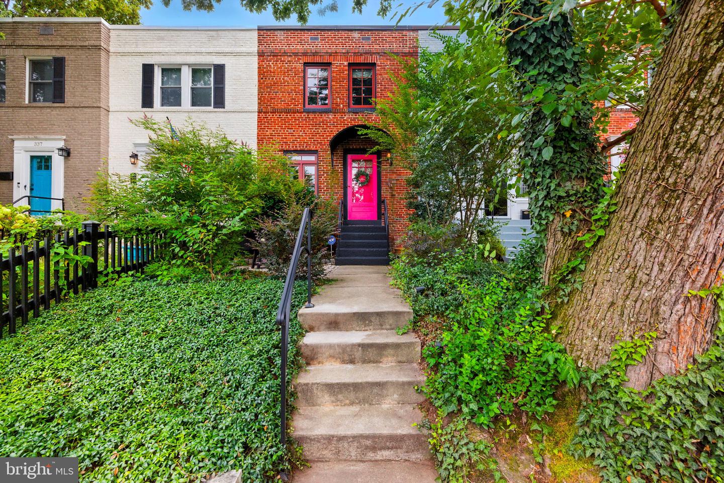 333 MOUNT VERNON AVE, ALEXANDRIA, Virginia 22301, 2 Bedrooms Bedrooms, ,1 BathroomBathrooms,Residential,For sale,333 MOUNT VERNON AVE,VAAX2048990 MLS # VAAX2048990