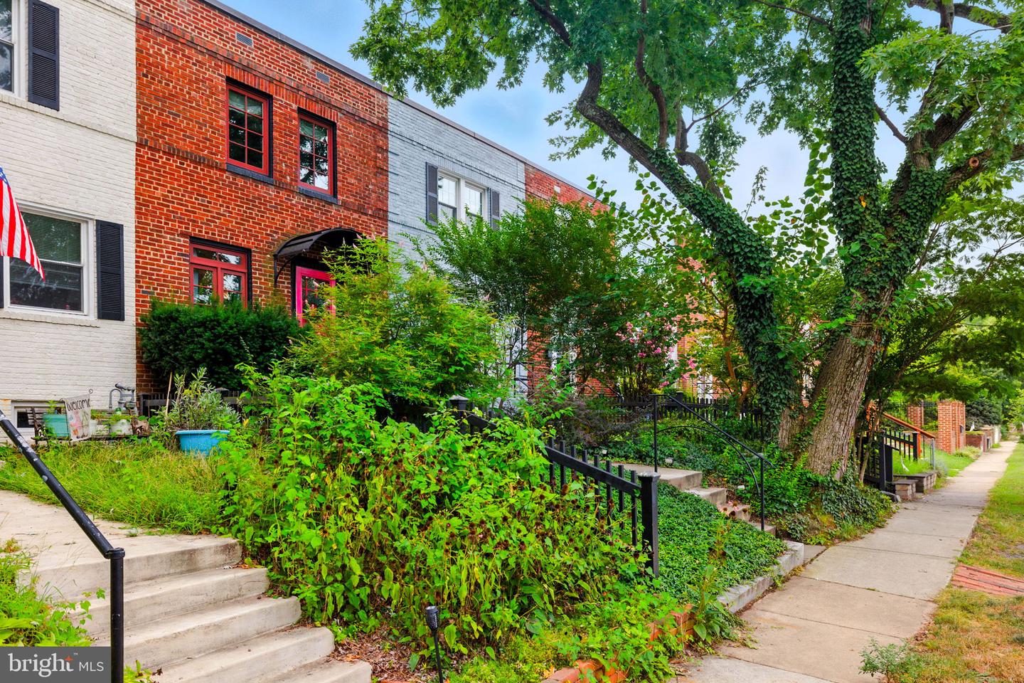 333 MOUNT VERNON AVE, ALEXANDRIA, Virginia 22301, 2 Bedrooms Bedrooms, ,1 BathroomBathrooms,Residential,For sale,333 MOUNT VERNON AVE,VAAX2048990 MLS # VAAX2048990