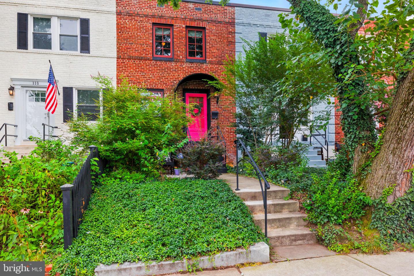 333 MOUNT VERNON AVE, ALEXANDRIA, Virginia 22301, 2 Bedrooms Bedrooms, ,1 BathroomBathrooms,Residential,For sale,333 MOUNT VERNON AVE,VAAX2048990 MLS # VAAX2048990
