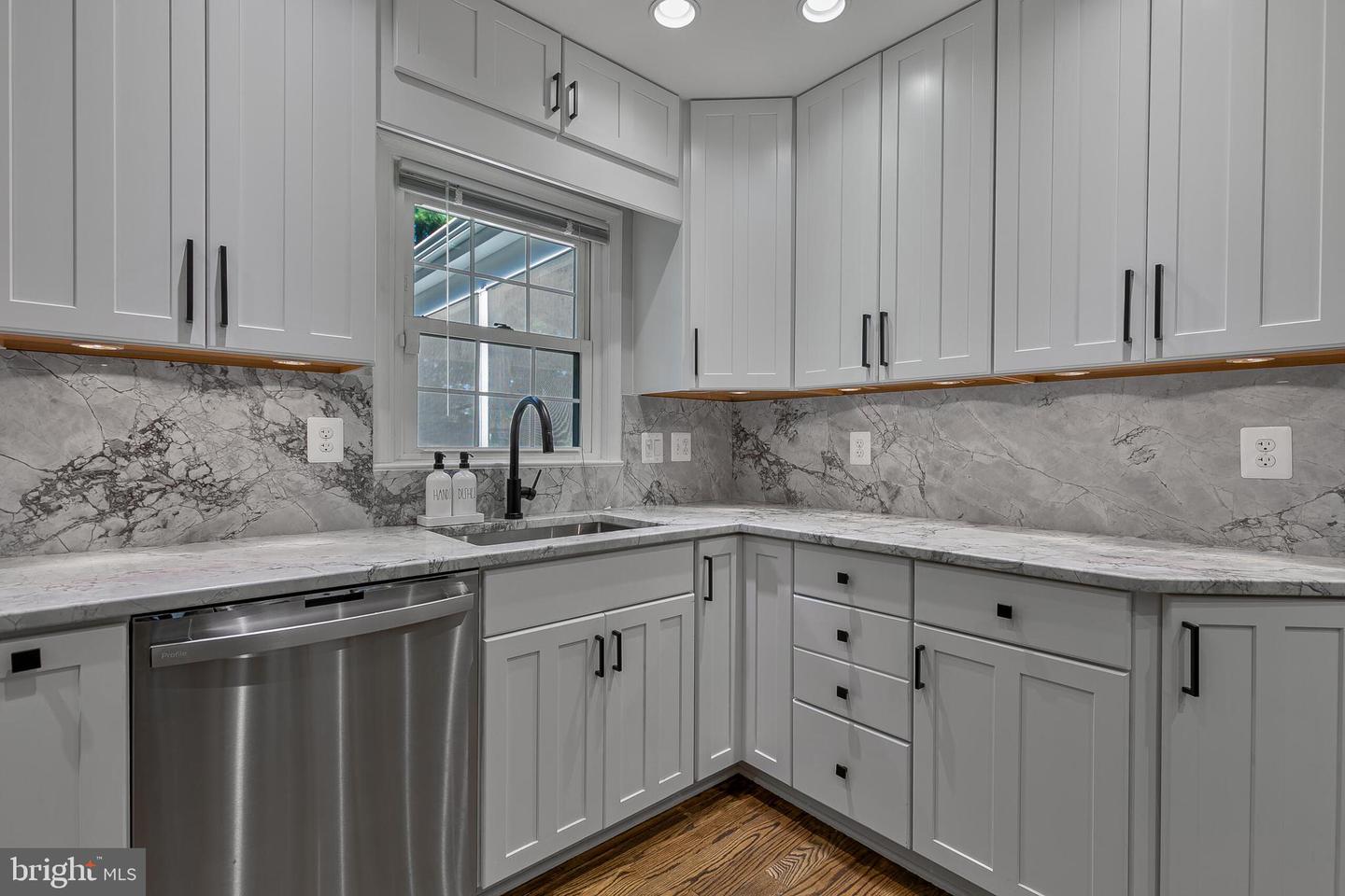 2619 JOHN MILTON DR, HERNDON, Virginia 20171, 4 Bedrooms Bedrooms, ,3 BathroomsBathrooms,Residential,For sale,2619 JOHN MILTON DR,VAFX2263256 MLS # VAFX2263256