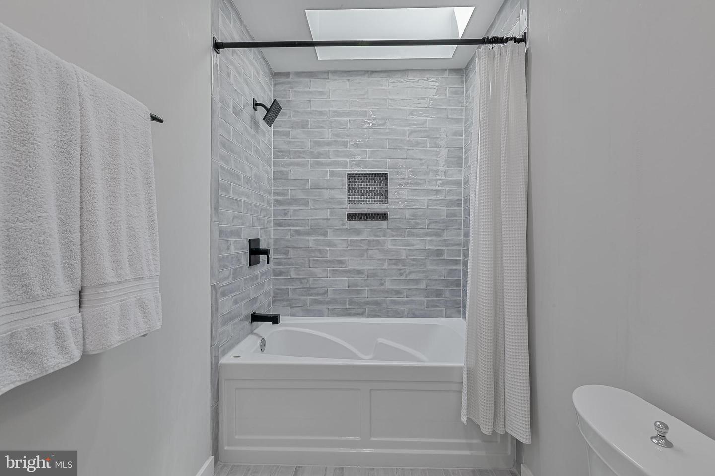 2619 JOHN MILTON DR, HERNDON, Virginia 20171, 4 Bedrooms Bedrooms, ,3 BathroomsBathrooms,Residential,For sale,2619 JOHN MILTON DR,VAFX2263256 MLS # VAFX2263256