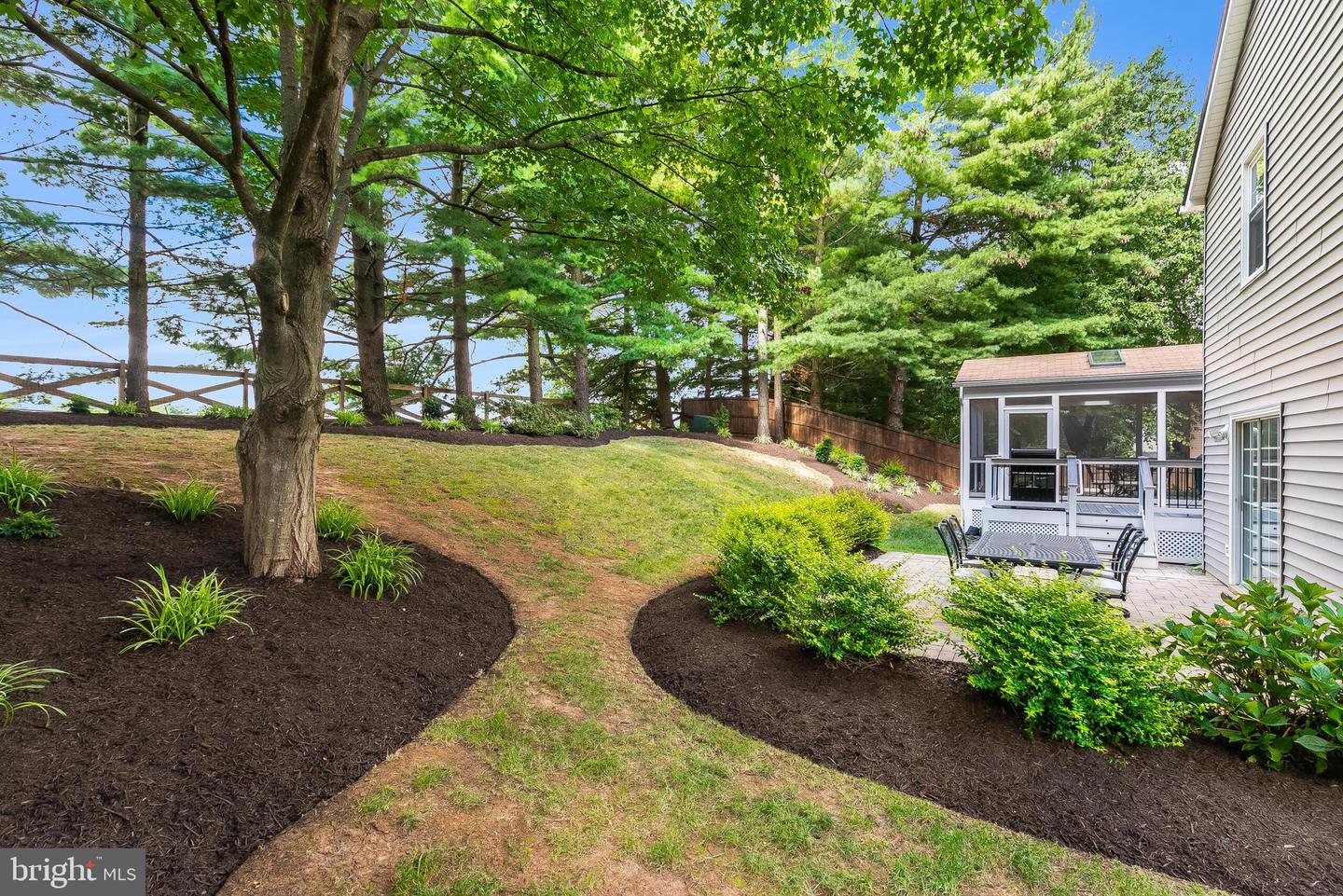2619 JOHN MILTON DR, HERNDON, Virginia 20171, 4 Bedrooms Bedrooms, ,3 BathroomsBathrooms,Residential,For sale,2619 JOHN MILTON DR,VAFX2263256 MLS # VAFX2263256