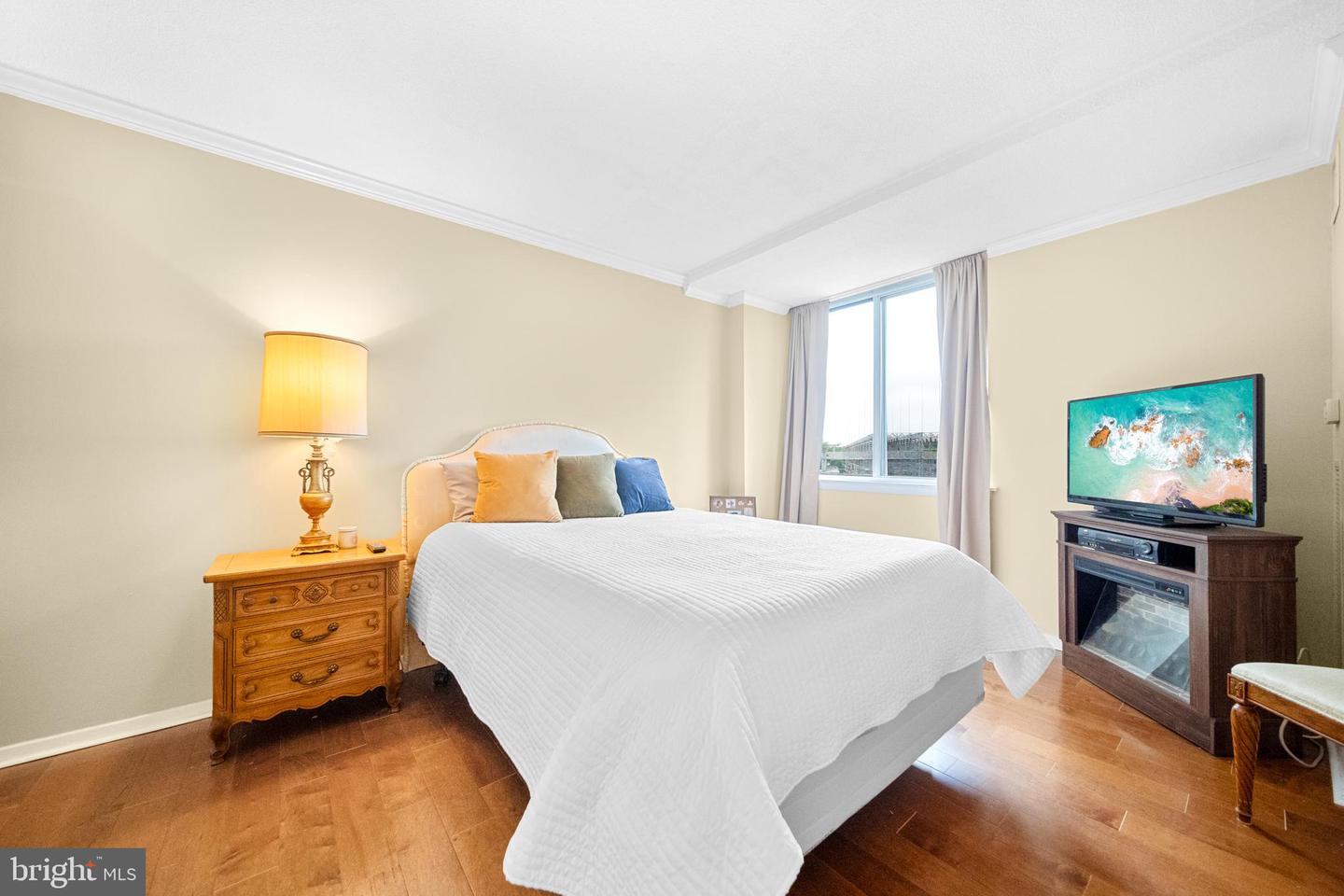 501 SLATERS LN #402, ALEXANDRIA, Virginia 22314, 1 Bedroom Bedrooms, ,1 BathroomBathrooms,Residential,For sale,501 SLATERS LN #402,VAAX2048992 MLS # VAAX2048992
