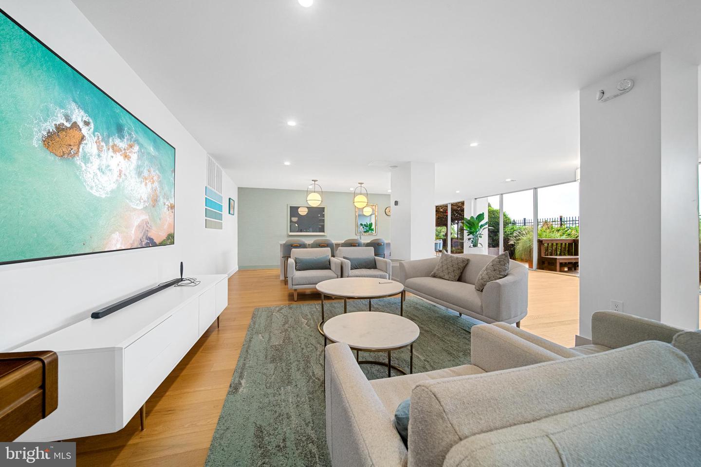 501 SLATERS LN #402, ALEXANDRIA, Virginia 22314, 1 Bedroom Bedrooms, ,1 BathroomBathrooms,Residential,For sale,501 SLATERS LN #402,VAAX2048992 MLS # VAAX2048992