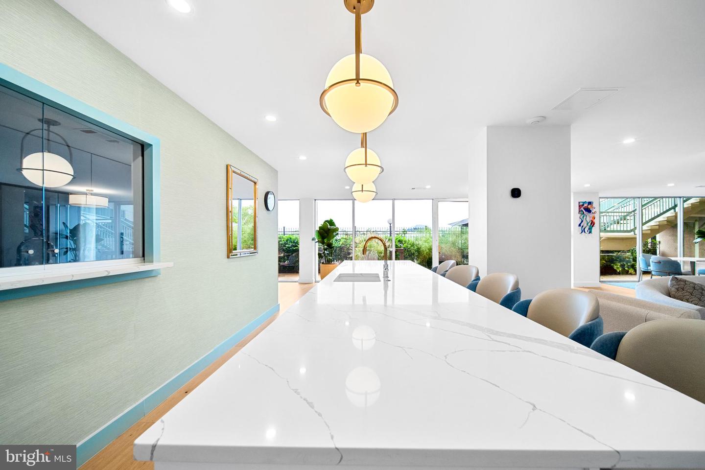 501 SLATERS LN #402, ALEXANDRIA, Virginia 22314, 1 Bedroom Bedrooms, ,1 BathroomBathrooms,Residential,For sale,501 SLATERS LN #402,VAAX2048992 MLS # VAAX2048992
