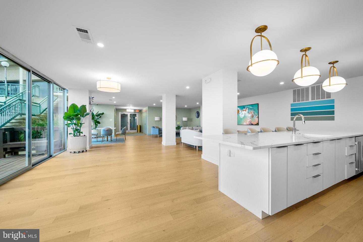 501 SLATERS LN #402, ALEXANDRIA, Virginia 22314, 1 Bedroom Bedrooms, ,1 BathroomBathrooms,Residential,For sale,501 SLATERS LN #402,VAAX2048992 MLS # VAAX2048992
