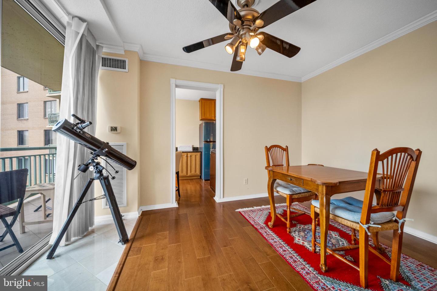 501 SLATERS LN #402, ALEXANDRIA, Virginia 22314, 1 Bedroom Bedrooms, ,1 BathroomBathrooms,Residential,For sale,501 SLATERS LN #402,VAAX2048992 MLS # VAAX2048992
