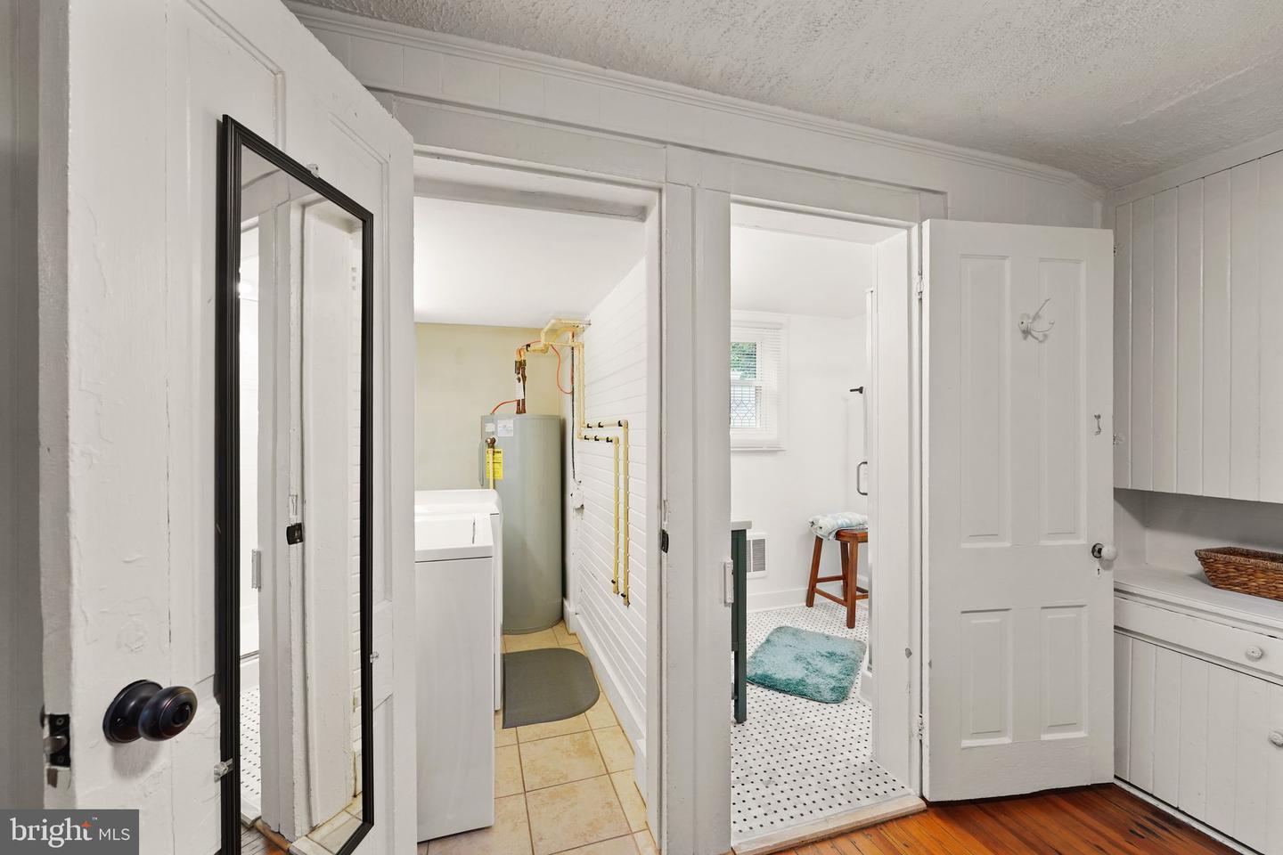 239 OLD WATERFORD RD NW, LEESBURG, Virginia 20176, 3 Bedrooms Bedrooms, ,2 BathroomsBathrooms,Residential,For sale,239 OLD WATERFORD RD NW,VALO2105376 MLS # VALO2105376