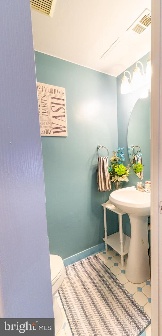 2907 WETHERBURN CT, WOODBRIDGE, Virginia 22191, 3 Bedrooms Bedrooms, ,1 BathroomBathrooms,Residential,For sale,2907 WETHERBURN CT,VAPW2102670 MLS # VAPW2102670