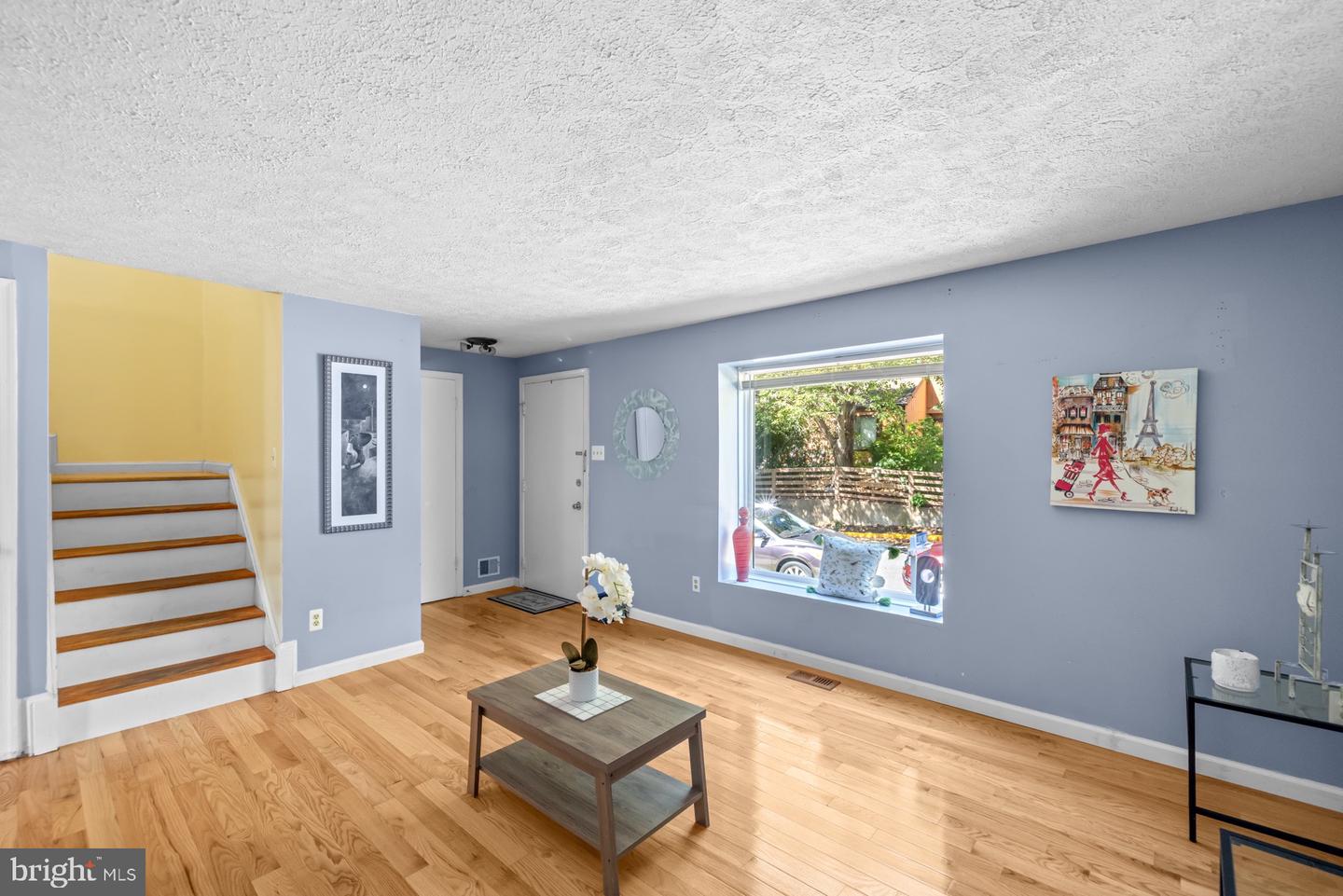 3123 PEBBLE HILL LN, FAIRFAX, Virginia 22031, 3 Bedrooms Bedrooms, ,2 BathroomsBathrooms,Residential,For sale,3123 PEBBLE HILL LN,VAFX2263418 MLS # VAFX2263418