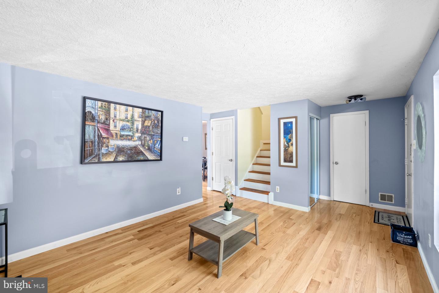 3123 PEBBLE HILL LN, FAIRFAX, Virginia 22031, 3 Bedrooms Bedrooms, ,2 BathroomsBathrooms,Residential,For sale,3123 PEBBLE HILL LN,VAFX2263418 MLS # VAFX2263418