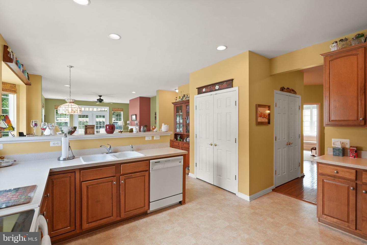 4030 GREAT HARVEST CT, DUMFRIES, Virginia 22025, 4 Bedrooms Bedrooms, ,3 BathroomsBathrooms,Residential,For sale,4030 GREAT HARVEST CT,VAPW2102692 MLS # VAPW2102692