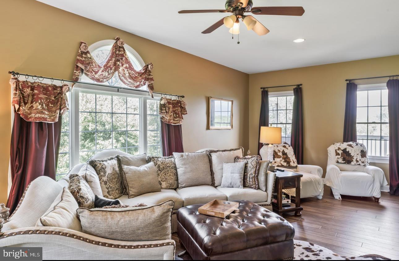 41113 CANONGATE DR, LEESBURG, Virginia 20175, 8 Bedrooms Bedrooms, ,6 BathroomsBathrooms,Residential,For sale,41113 CANONGATE DR,VALO2105428 MLS # VALO2105428
