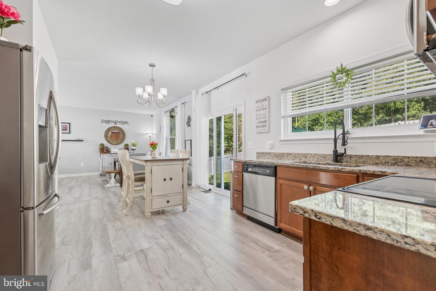 8 WORSHAM LN, FREDERICKSBURG, Virginia 22405, 4 Bedrooms Bedrooms, ,3 BathroomsBathrooms,Residential,For sale,8 WORSHAM LN,VAST2042176 MLS # VAST2042176