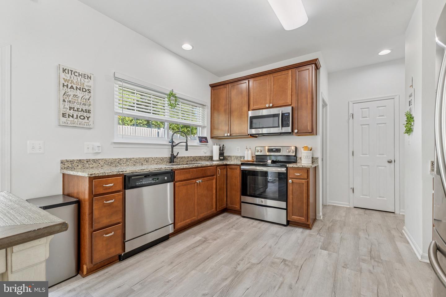 8 WORSHAM LN, FREDERICKSBURG, Virginia 22405, 4 Bedrooms Bedrooms, ,3 BathroomsBathrooms,Residential,For sale,8 WORSHAM LN,VAST2042176 MLS # VAST2042176