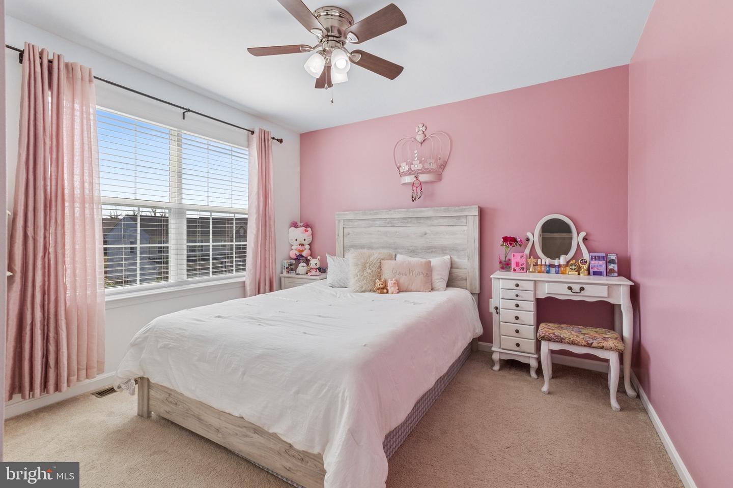 8 WORSHAM LN, FREDERICKSBURG, Virginia 22405, 4 Bedrooms Bedrooms, ,3 BathroomsBathrooms,Residential,For sale,8 WORSHAM LN,VAST2042176 MLS # VAST2042176
