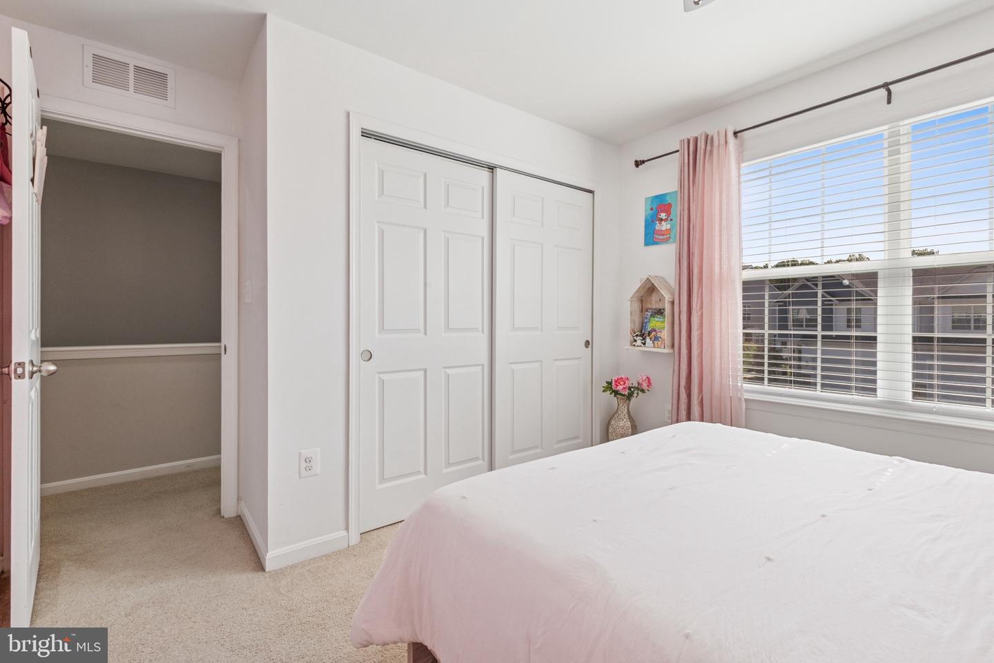 8 WORSHAM LN, FREDERICKSBURG, Virginia 22405, 4 Bedrooms Bedrooms, ,3 BathroomsBathrooms,Residential,For sale,8 WORSHAM LN,VAST2042176 MLS # VAST2042176