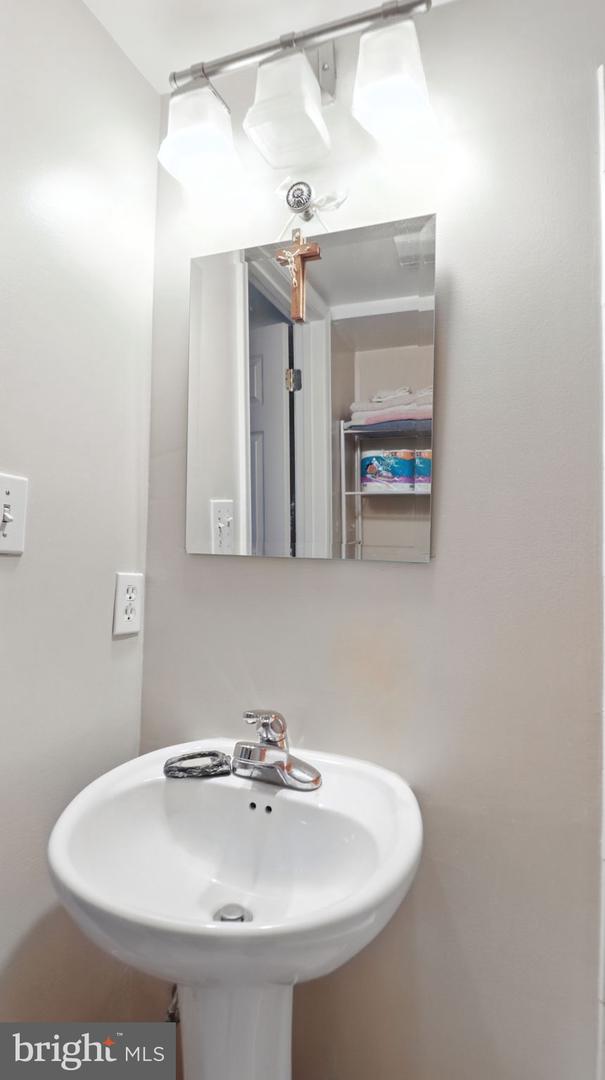 2301 PITTS PL SE #103, WASHINGTON, District Of Columbia 20020, 2 Bedrooms Bedrooms, 7 Rooms Rooms,2 BathroomsBathrooms,Residential,For sale,2301 PITTS PL SE #103,DCDC2216978 MLS # DCDC2216978