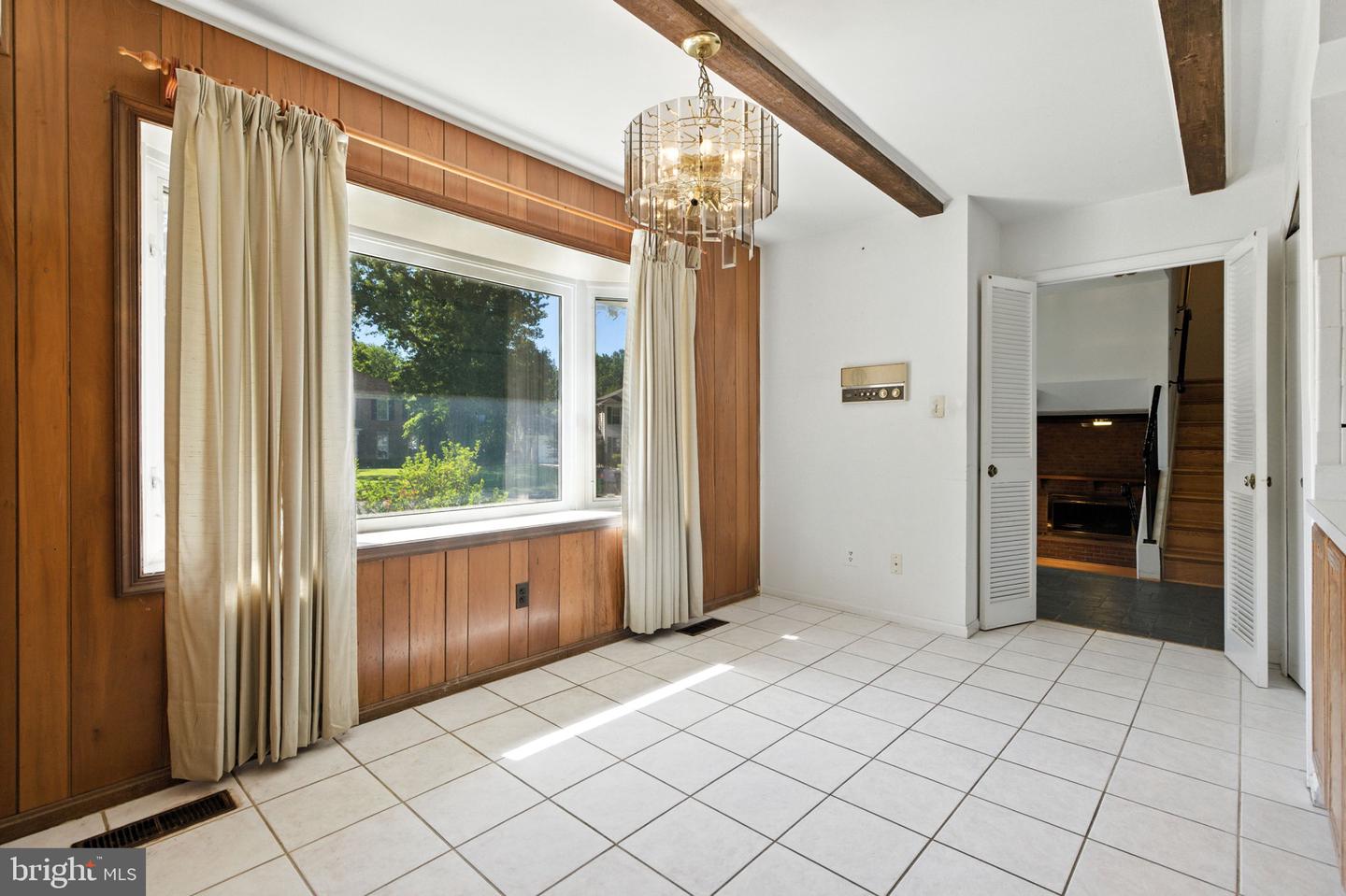 1238 STONEHAM CT, MCLEAN, Virginia 22101, 5 Bedrooms Bedrooms, ,2 BathroomsBathrooms,Residential,For sale,1238 STONEHAM CT,VAFX2263536 MLS # VAFX2263536
