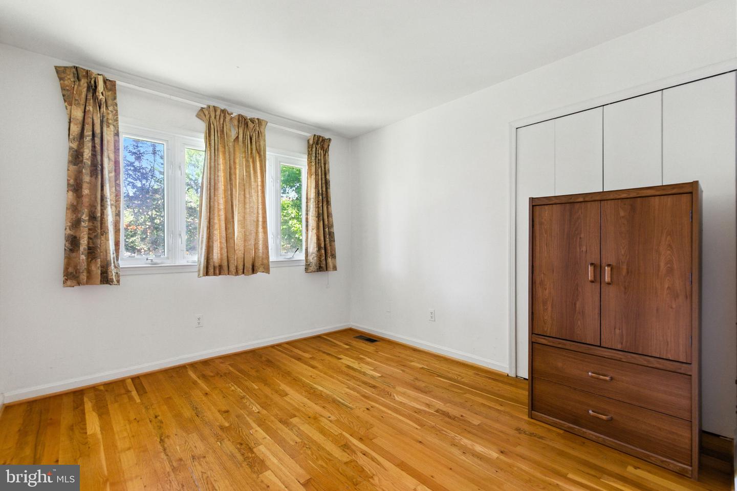 1238 STONEHAM CT, MCLEAN, Virginia 22101, 5 Bedrooms Bedrooms, ,2 BathroomsBathrooms,Residential,For sale,1238 STONEHAM CT,VAFX2263536 MLS # VAFX2263536