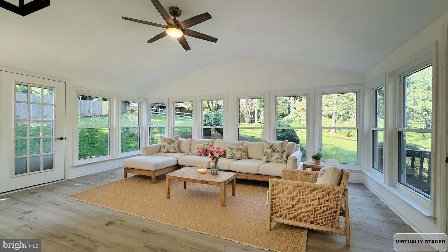 1140 RIVA RIDGE DR, GREAT FALLS, Virginia 22066, 4 Bedrooms Bedrooms, ,3 BathroomsBathrooms,Residential,For sale,1140 RIVA RIDGE DR,VAFX2263756 MLS # VAFX2263756