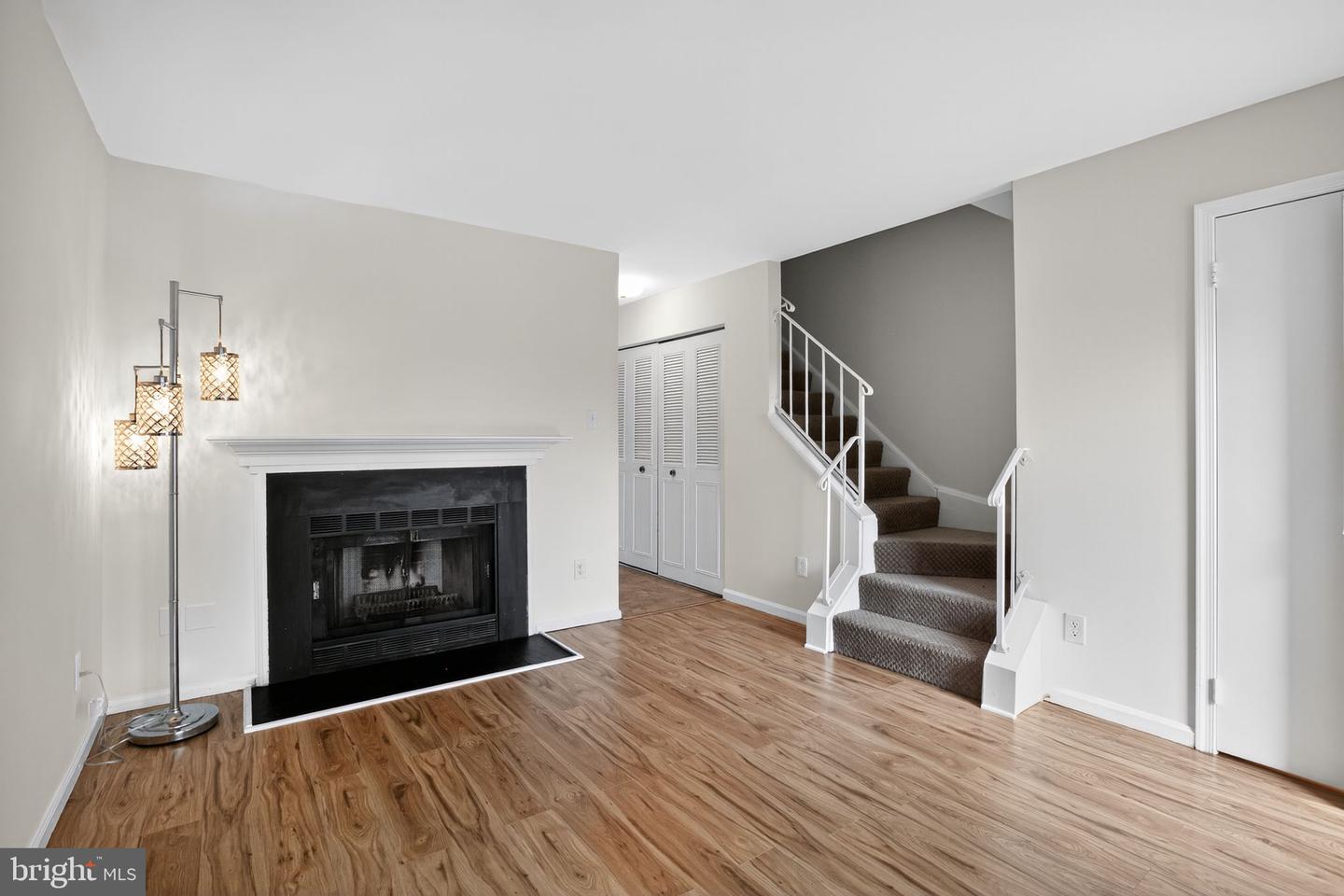 8530 SOUTHLAWN CT, ALEXANDRIA, Virginia 22309, 2 Bedrooms Bedrooms, ,1 BathroomBathrooms,Residential,For sale,8530 SOUTHLAWN CT,VAFX2263770 MLS # VAFX2263770
