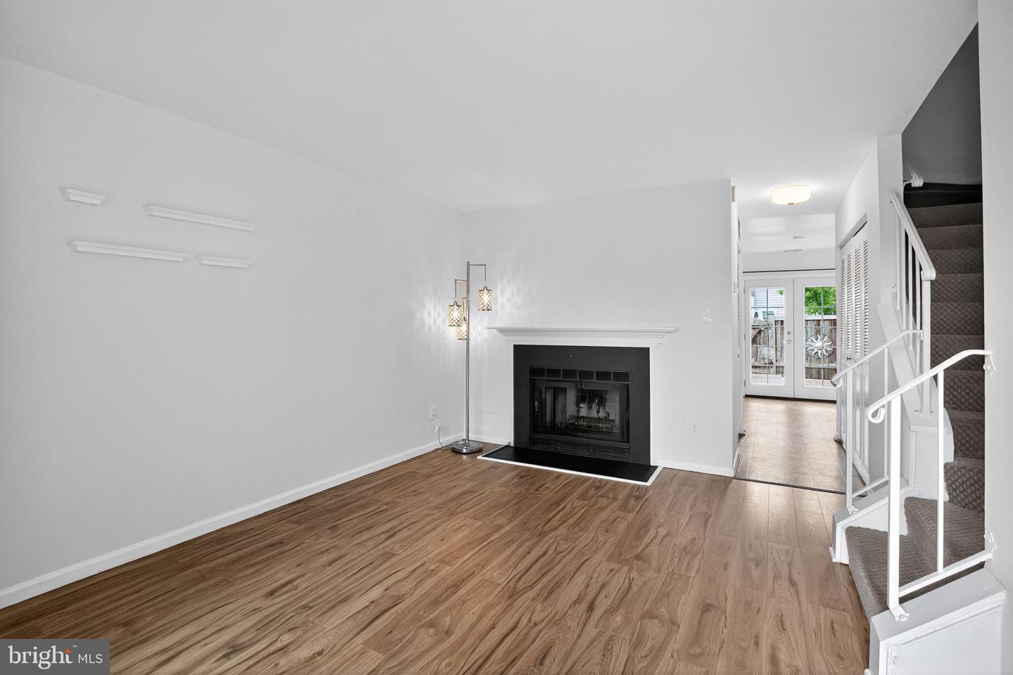 8530 SOUTHLAWN CT, ALEXANDRIA, Virginia 22309, 2 Bedrooms Bedrooms, ,1 BathroomBathrooms,Residential,For sale,8530 SOUTHLAWN CT,VAFX2263770 MLS # VAFX2263770