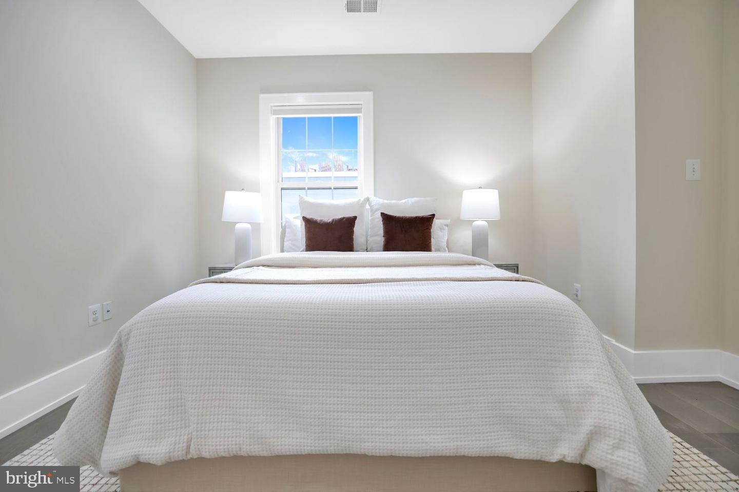 16 17TH ST NE #312, WASHINGTON, District Of Columbia 20002, 2 Bedrooms Bedrooms, ,2 BathroomsBathrooms,Residential,For sale,16 17TH ST NE #312,DCDC2217140 MLS # DCDC2217140 16 17TH ST NE #312, WASHINGTON, District Of Columbia 20002, 2 Bedrooms Bedrooms, ,2 BathroomsBathrooms,Residential,For sale,16 17TH ST NE #312,DCDC2217140 MLS # DCDC2217140