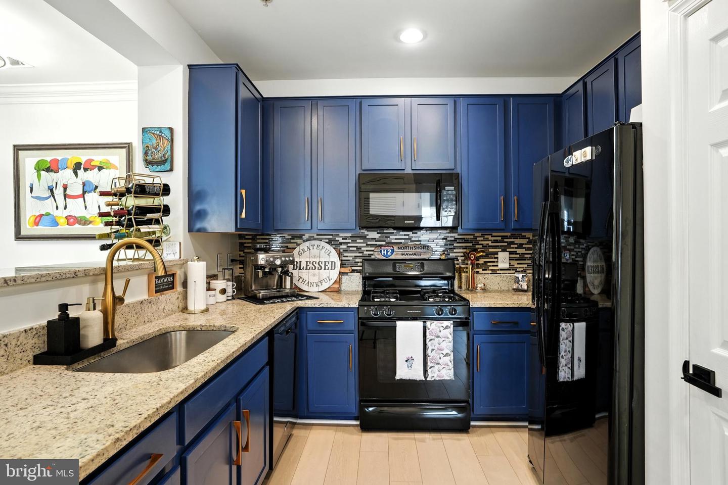 4850 EISENHOWER AVE #302, ALEXANDRIA, Virginia 22304, 2 Bedrooms Bedrooms, ,2 BathroomsBathrooms,Residential,For sale,4850 EISENHOWER AVE #302,VAAX2049076 MLS # VAAX2049076