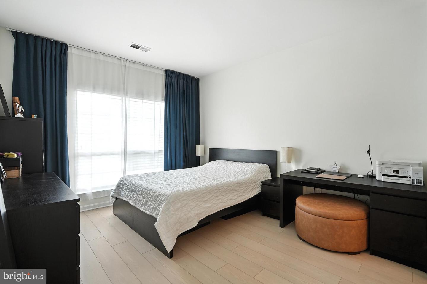 4850 EISENHOWER AVE #302, ALEXANDRIA, Virginia 22304, 2 Bedrooms Bedrooms, ,2 BathroomsBathrooms,Residential,For sale,4850 EISENHOWER AVE #302,VAAX2049076 MLS # VAAX2049076