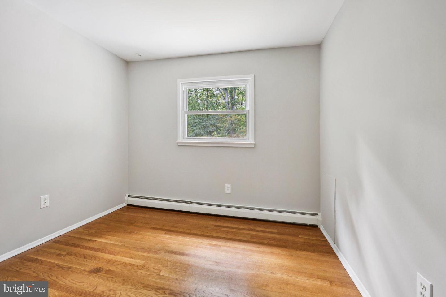 3555 FORESTDALE AVE, WOODBRIDGE, Virginia 22193, 3 Bedrooms Bedrooms, 11 Rooms Rooms,1 BathroomBathrooms,Residential,For sale,3555 FORESTDALE AVE,VAPW2102822 MLS # VAPW2102822