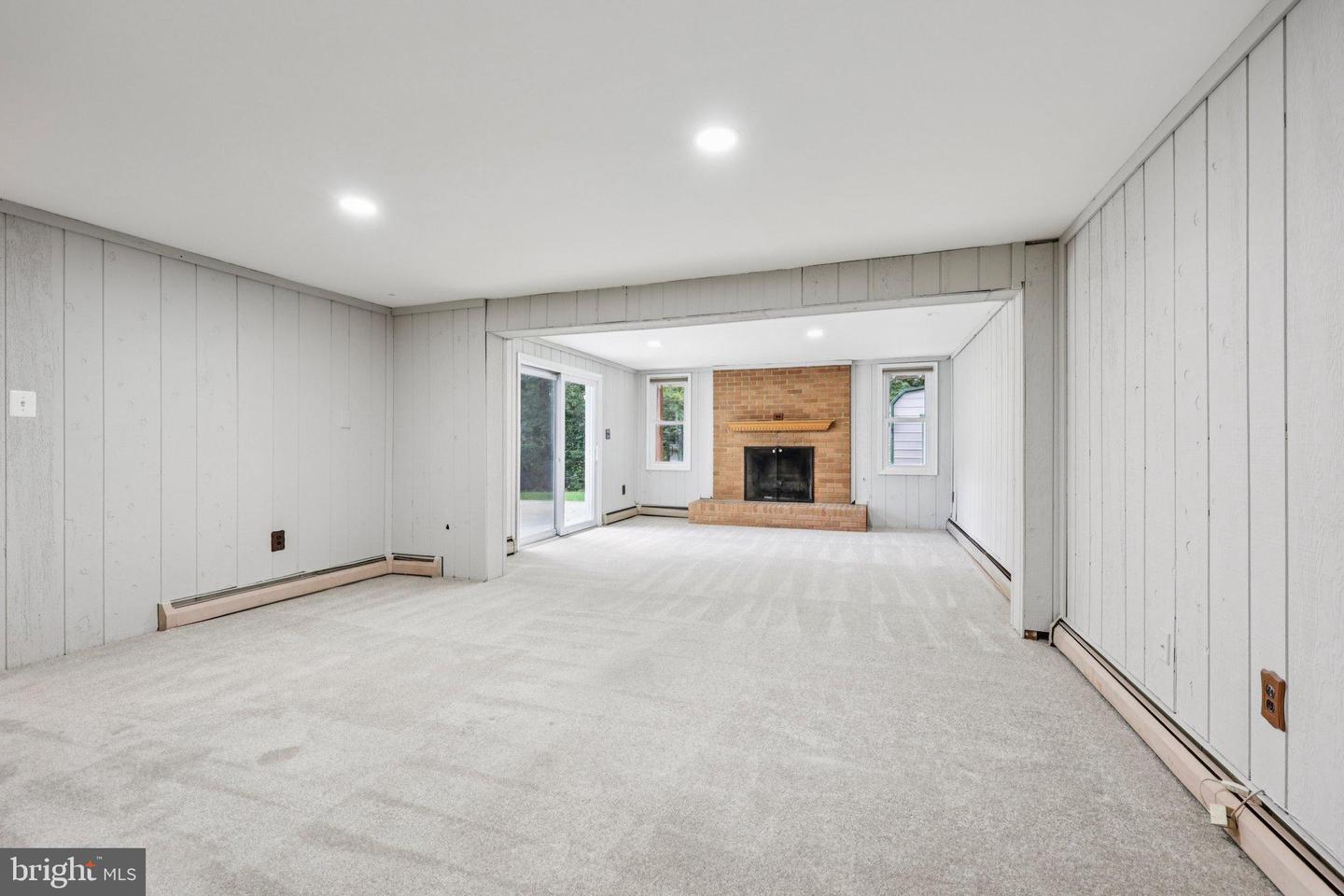 3555 FORESTDALE AVE, WOODBRIDGE, Virginia 22193, 3 Bedrooms Bedrooms, 11 Rooms Rooms,1 BathroomBathrooms,Residential,For sale,3555 FORESTDALE AVE,VAPW2102822 MLS # VAPW2102822