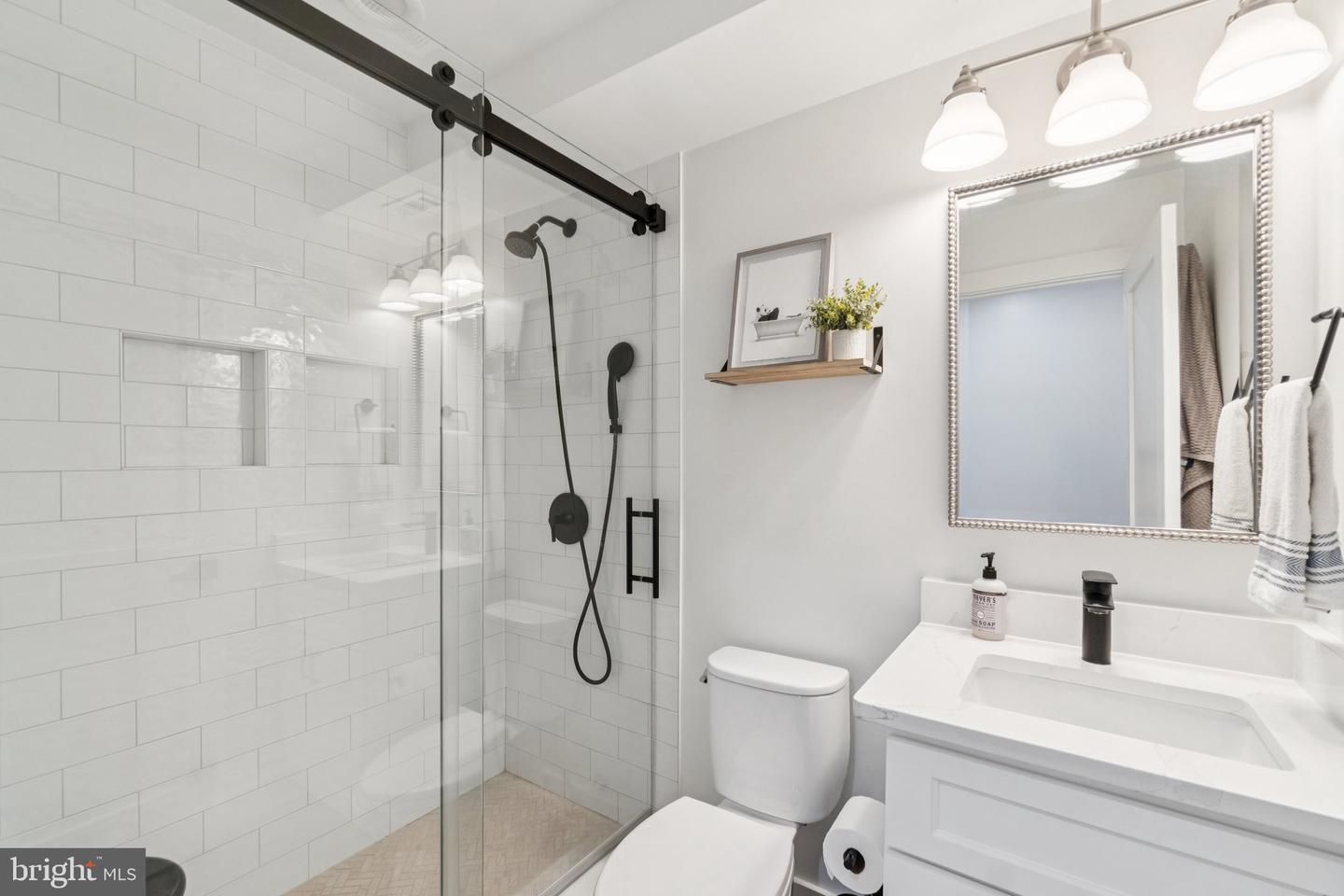 2410 37TH ST NW, WASHINGTON, District Of Columbia 20007, 4 Bedrooms Bedrooms, ,3 BathroomsBathrooms,Residential,For sale,2410 37TH ST NW,DCDC2217216 MLS # DCDC2217216