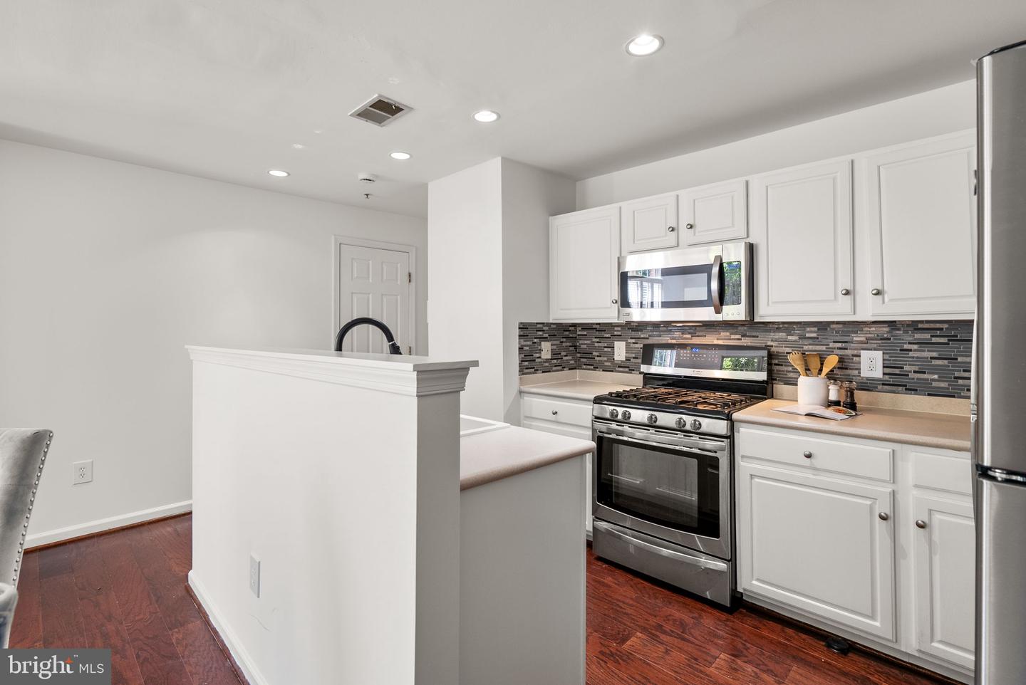 4906 JOHN TICER DR #A, ALEXANDRIA, Virginia 22304, 2 Bedrooms Bedrooms, ,2 BathroomsBathrooms,Residential,For sale,4906 JOHN TICER DR #A,VAAX2049106 MLS # VAAX2049106